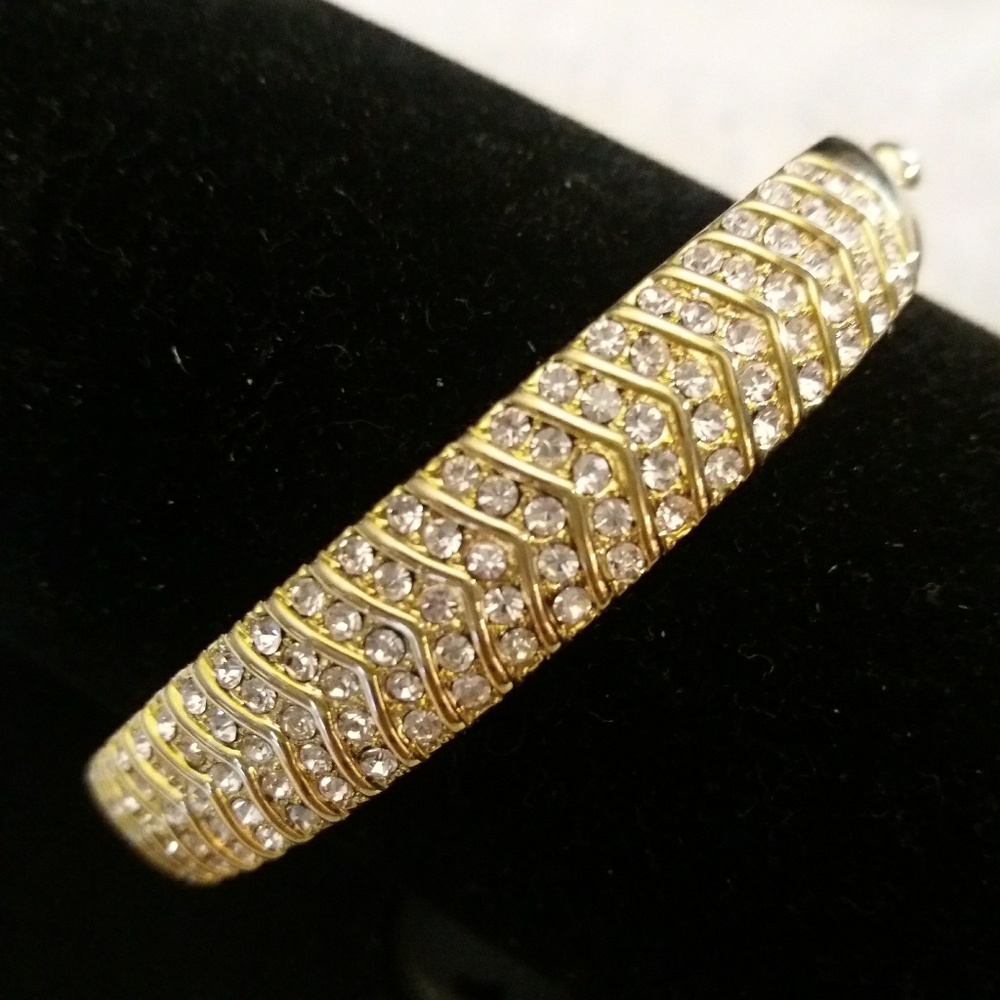PJM Rhinestone Bangle